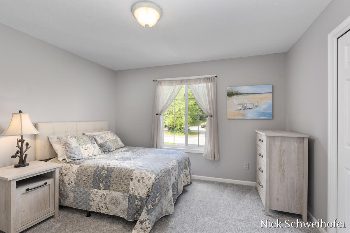 11220 Oakgrove Road Grand Haven, MI 49417 - Photo 27 of 58 11220-Oak-Grove_027