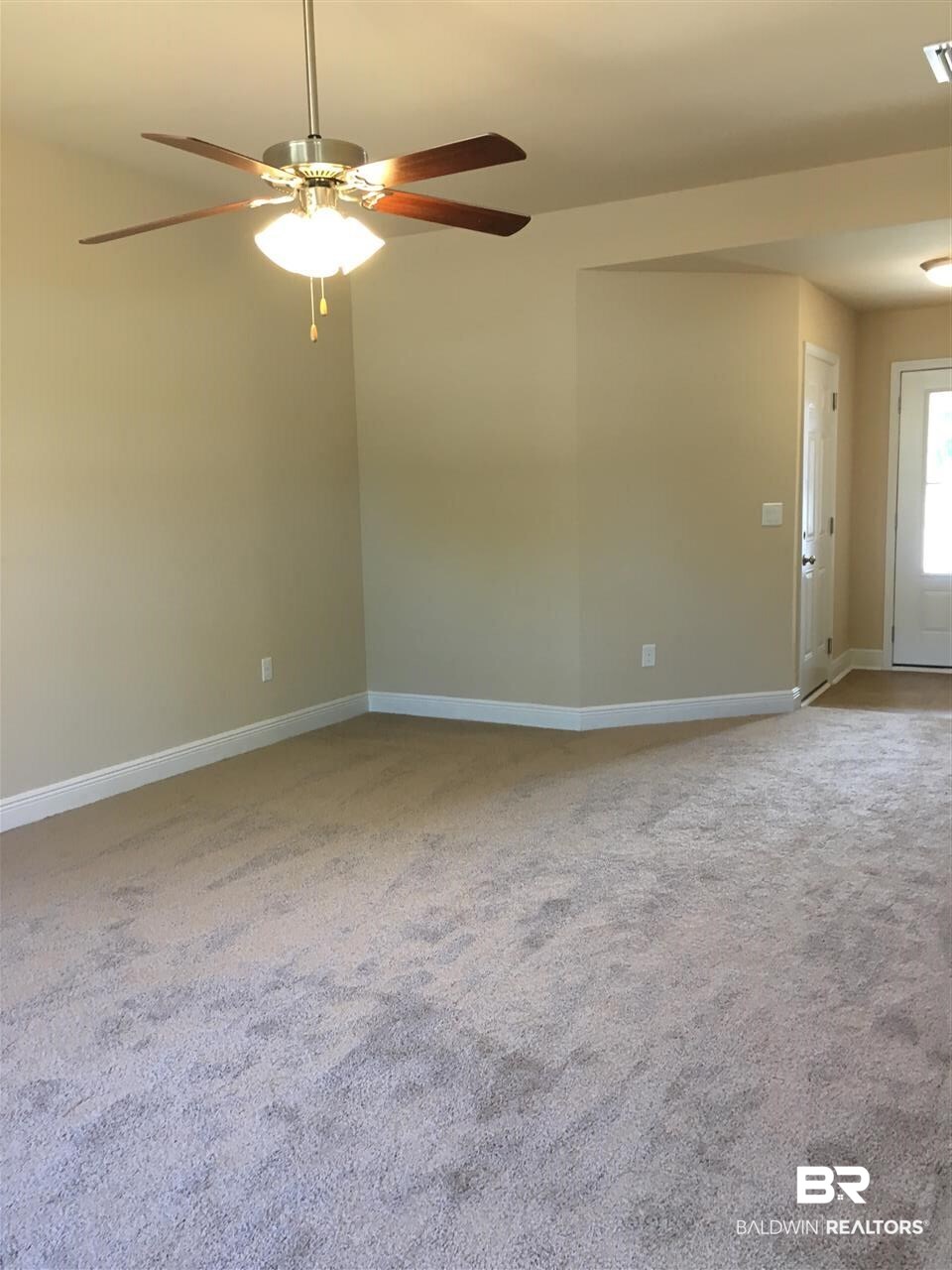 16985 Russet Court Foley, AL 36535 - Photo 3 of 14 Family Room