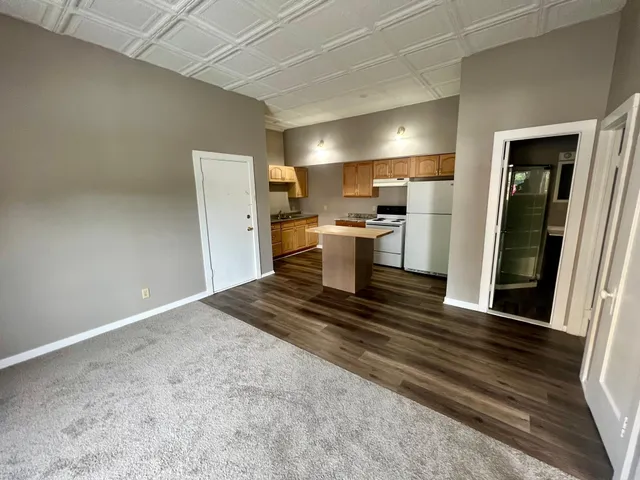 $480,000 | 409 Elm Avenue, Waverly, MN 55390