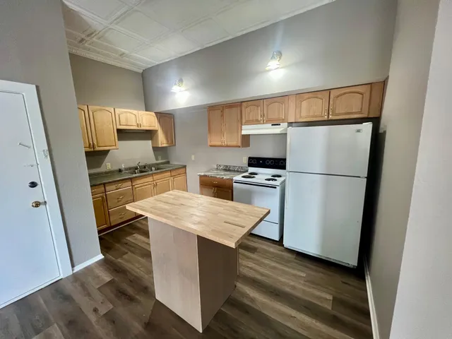 $480,000 | 409 Elm Avenue, Waverly, MN 55390