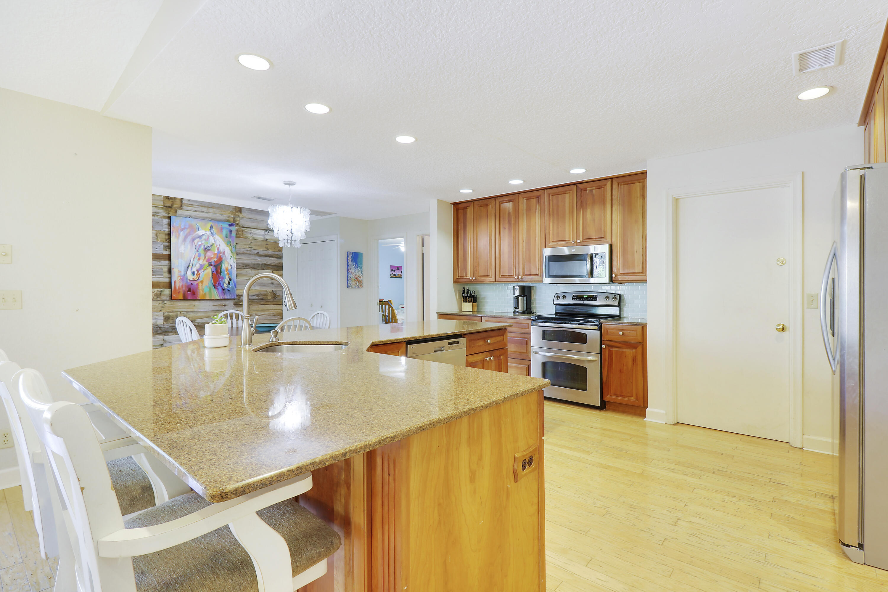 14 Hickory Hill Road Tequesta, FL 33469 - Photo 23 of 37 House-35