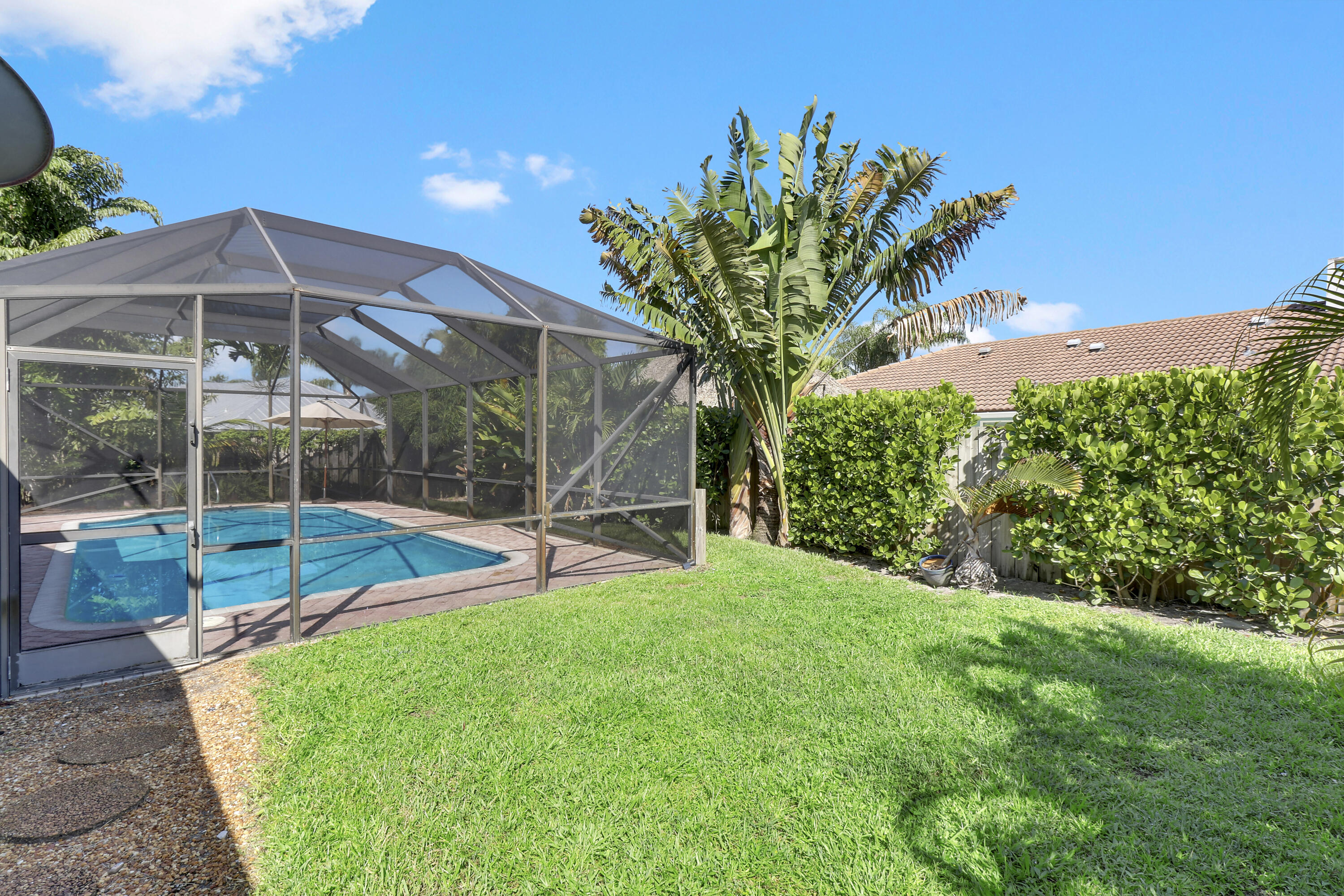 14 Hickory Hill Road Tequesta, FL 33469 - Photo 32 of 37 House-11