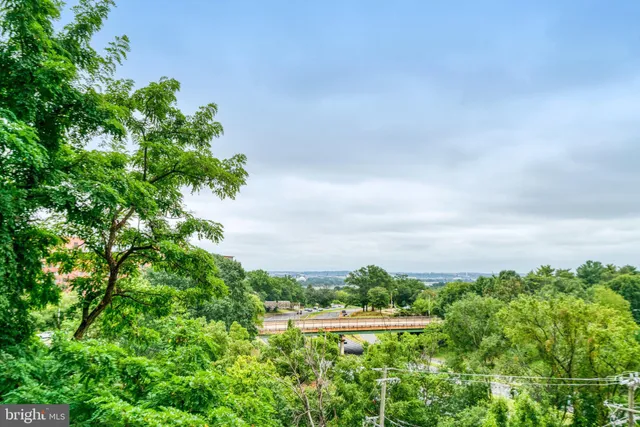 $768,000 | 1600 North Oak Street, Unit 212, Arlington, VA 22209