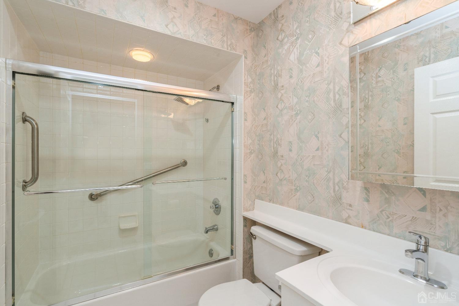 2 Sherborne Street Somerset, NJ 08873 - Photo 18 of 29