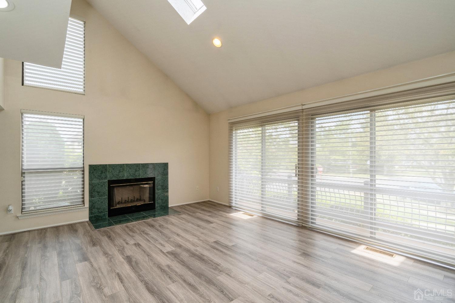 2 Sherborne Street Somerset, NJ 08873 - Photo 3 of 29