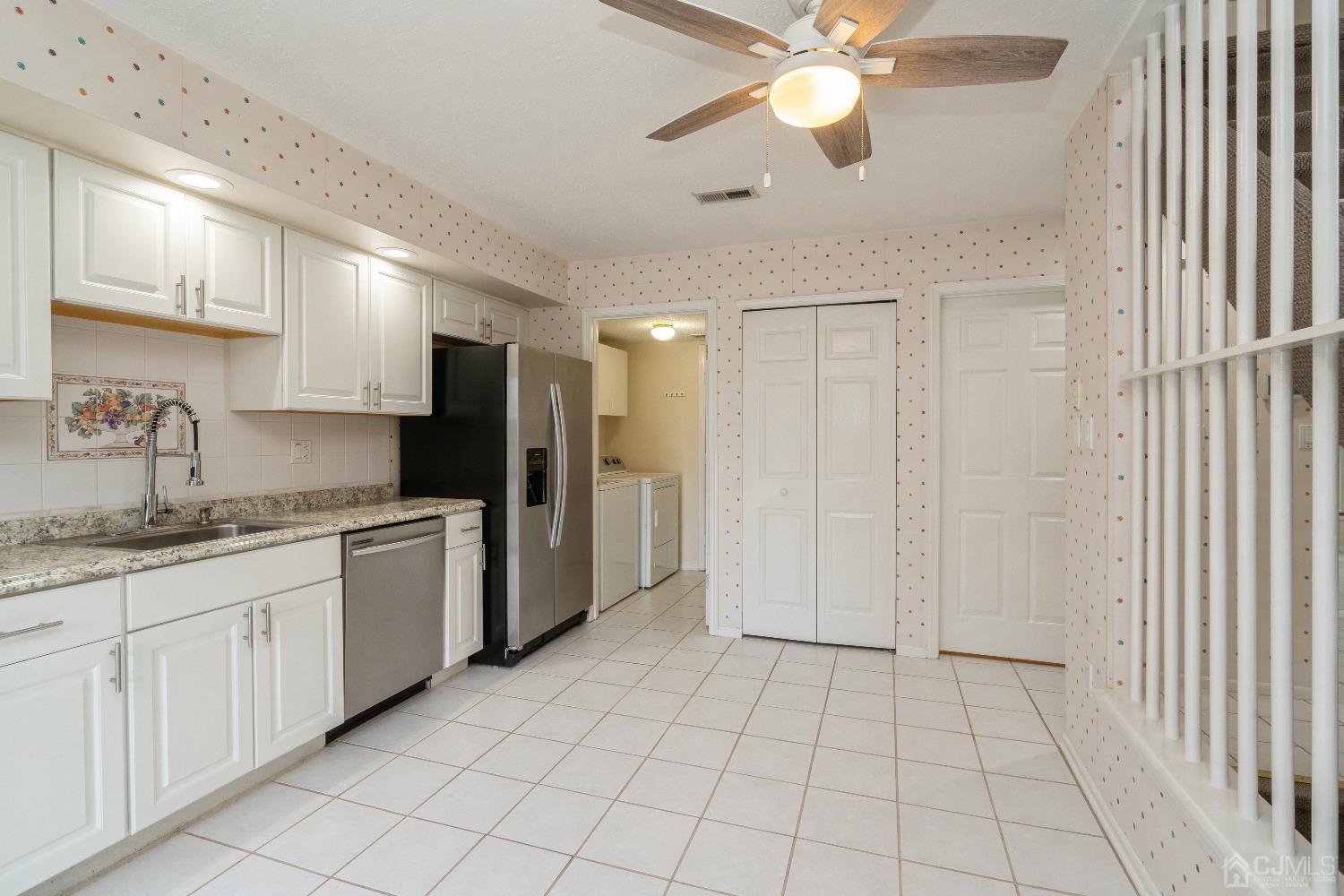 2 Sherborne Street Somerset, NJ 08873 - Photo 10 of 29