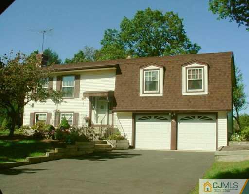 4 Hawthorn Road Piscataway, NJ 08854 - Photo 1 of 8 Gallery Image 1