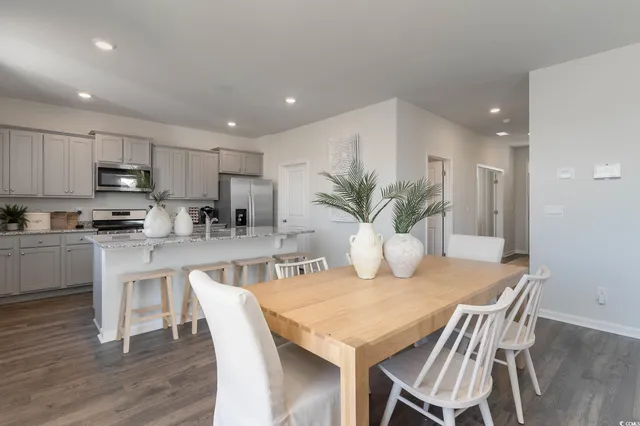 $322,673 | 881 Farmers Psge Loop, Loris, SC 29569