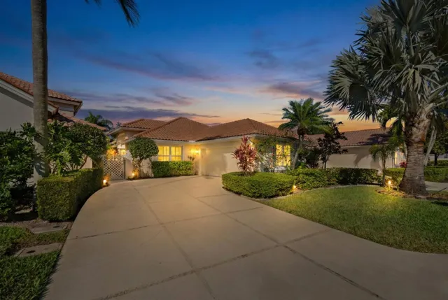 $1,125,000 | 122 Eagleton Lane, Palm Beach Gardens, FL 33418