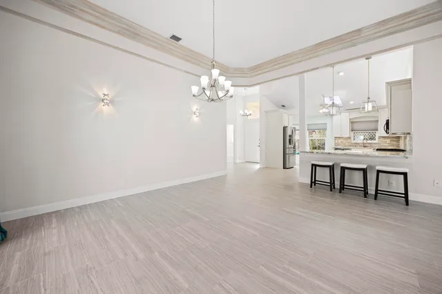 $1,125,000 | 122 Eagleton Lane, Palm Beach Gardens, FL 33418