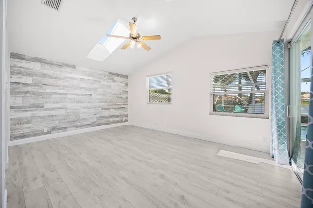 $1,125,000 | 122 Eagleton Lane, Palm Beach Gardens, FL 33418