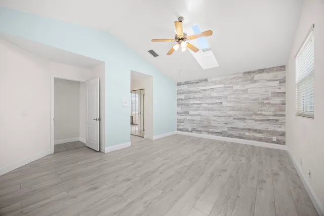 $1,125,000 | 122 Eagleton Lane, Palm Beach Gardens, FL 33418