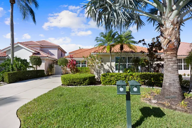 $1,125,000 | 122 Eagleton Lane, Palm Beach Gardens, FL 33418