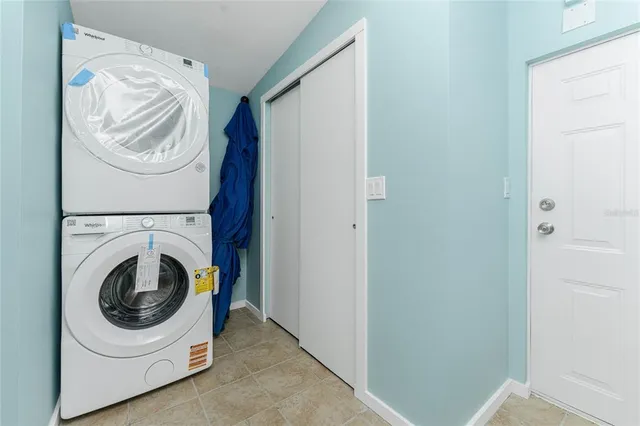 $315,000 | 2295 North Beach Road, Unit 409, Englewood, FL 34223