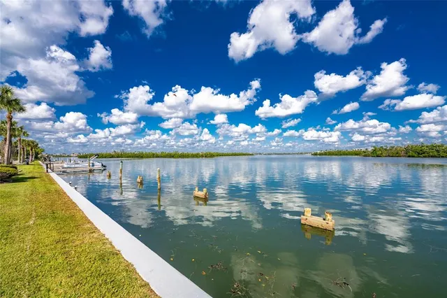 $315,000 | 2295 North Beach Road, Unit 409, Englewood, FL 34223