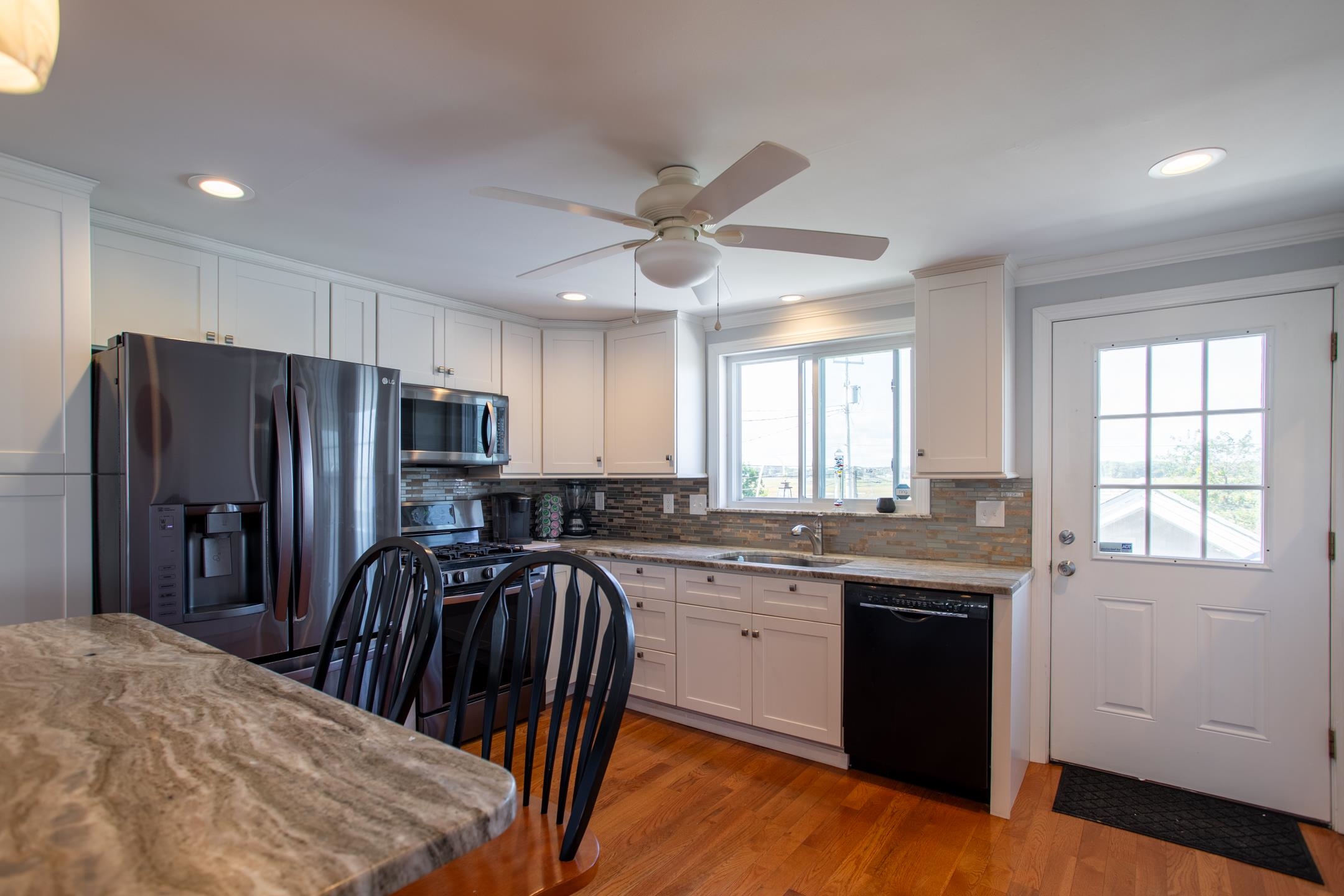 15-17 Tilton Street Hampton, NH 03842 - Photo 45 of 47
