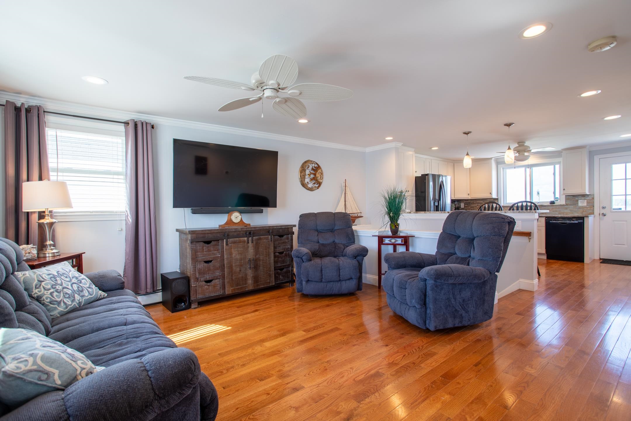 15-17 Tilton Street Hampton, NH 03842 - Photo 7 of 47