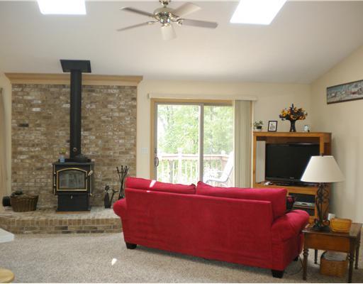 203 Love Road Valencia, PA 16059 - Photo 2 of 18 Great Room.