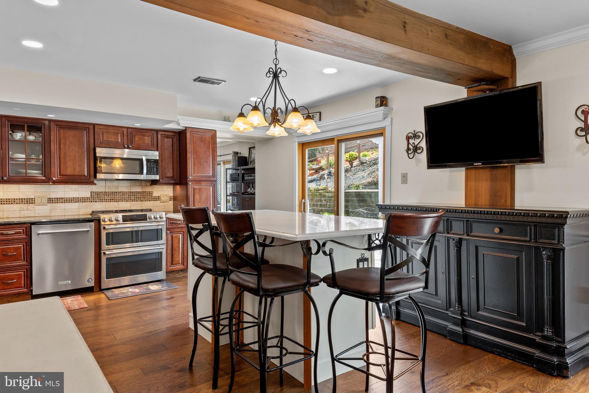 725 Cliff Road Bensalem, PA 19020 - Photo 12 of 49 Gallery Image 12