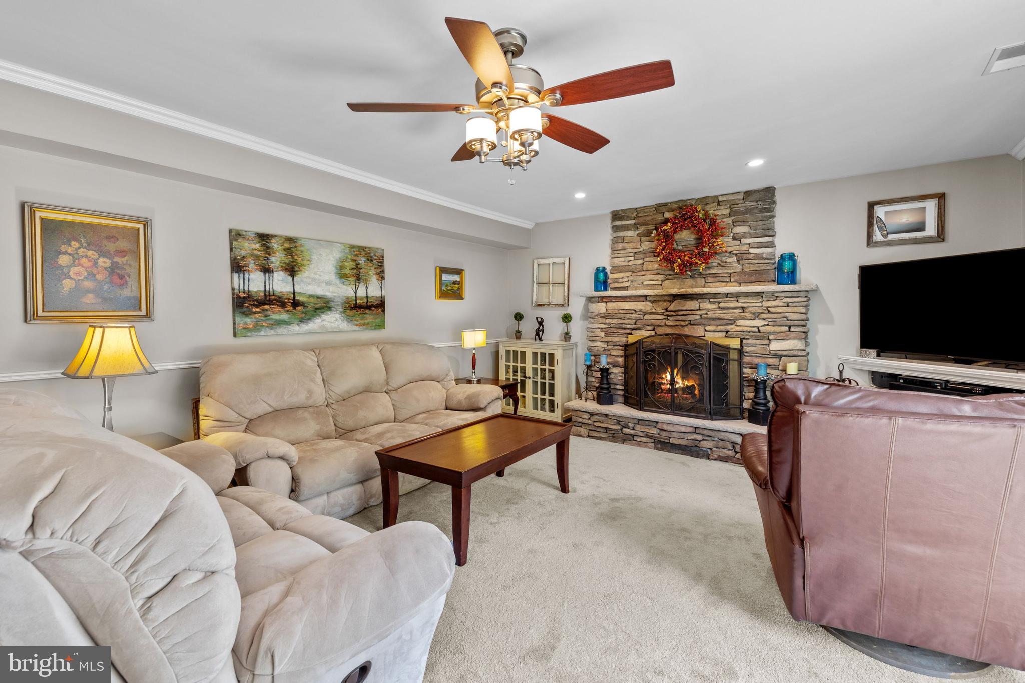 725 Cliff Road Bensalem, PA 19020 - Photo 17 of 49 Gallery Image 17