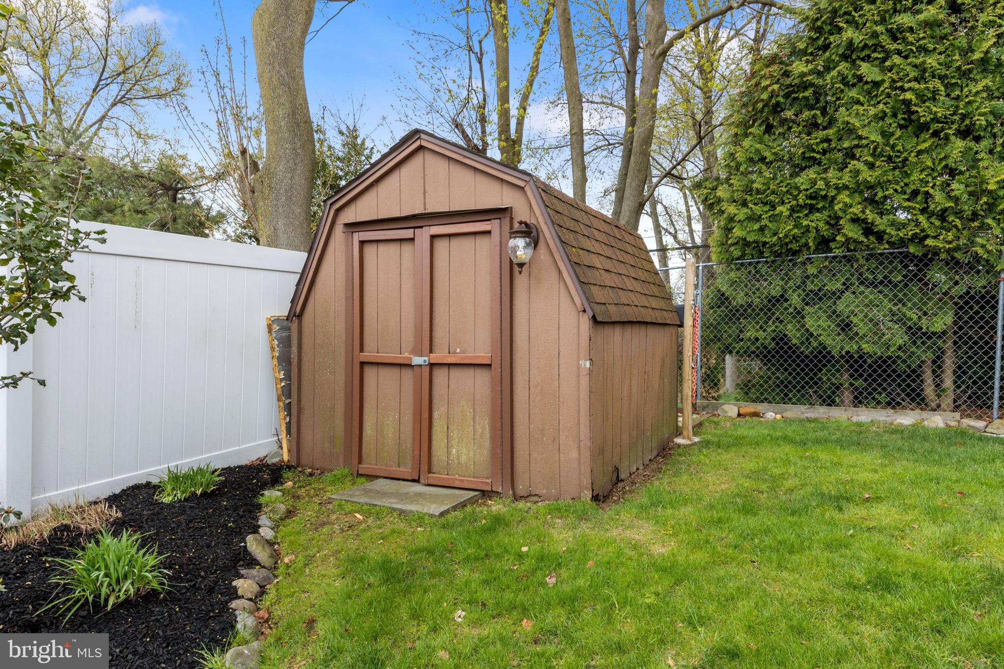 725 Cliff Road Bensalem, PA 19020 - Photo 47 of 49 Gallery Image 47