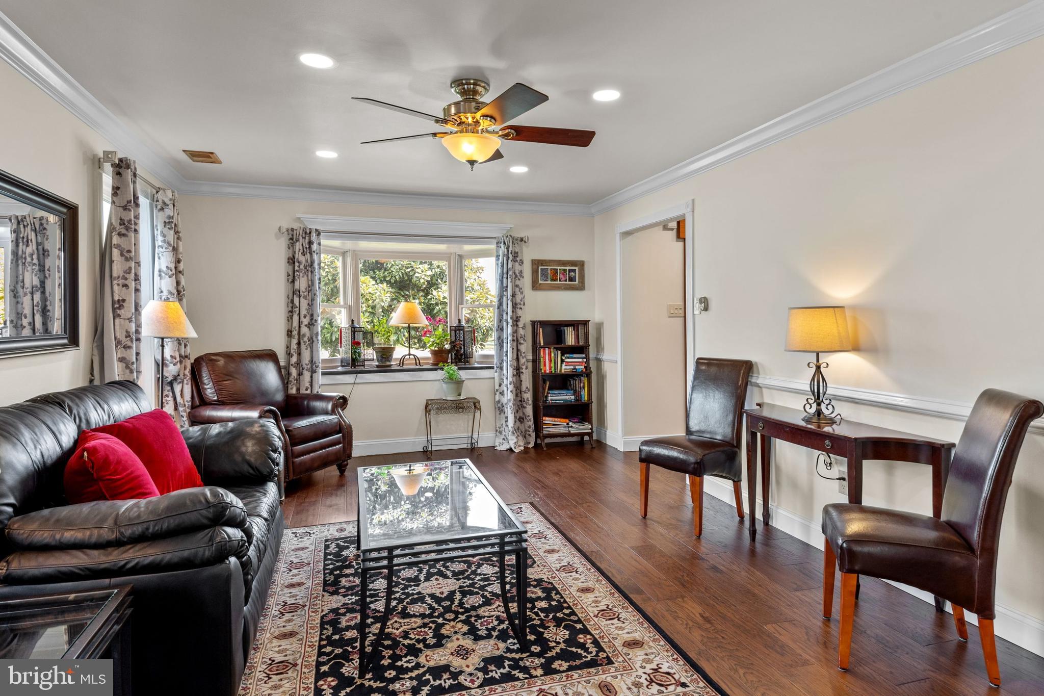 725 Cliff Road Bensalem, PA 19020 - Photo 10 of 49 Gallery Image 10