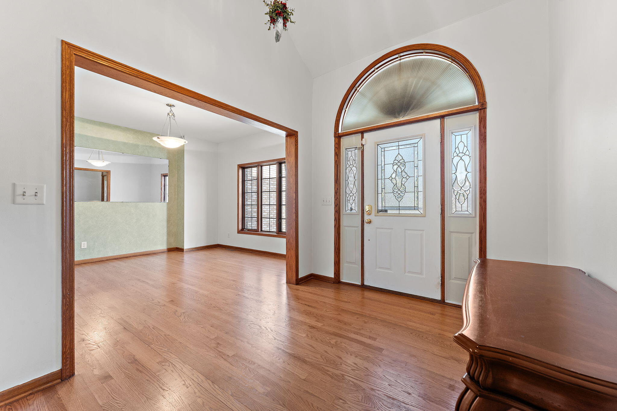 148 Timber Point Court Valparaiso, IN 46385 - Photo 6 of 42 2048x1365