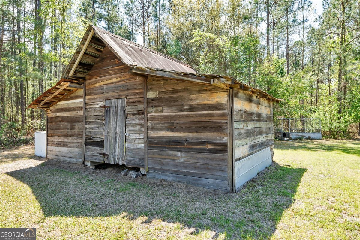 3613 S Highway Dublin, GA 31021 - Photo 35 of 52 a view of outdoor space and yard