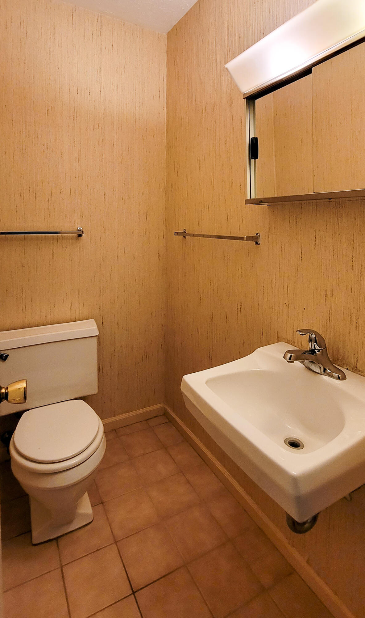 1519 Gaidry Road Lexington, KY 40505 - Photo 28 of 36 Half Bath