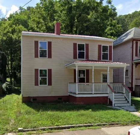 $42,500 | 319 Roxbury Street, Clifton Forge, VA 24422