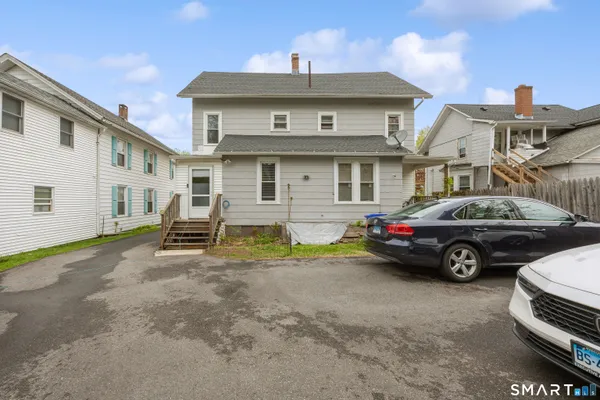 $399,900 | 37-39 Loveland Street, Middletown, CT 06457