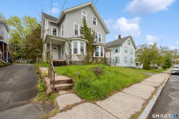 $399,900 | 37-39 Loveland Street, Middletown, CT 06457
