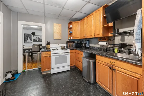 $399,900 | 37-39 Loveland Street, Middletown, CT 06457