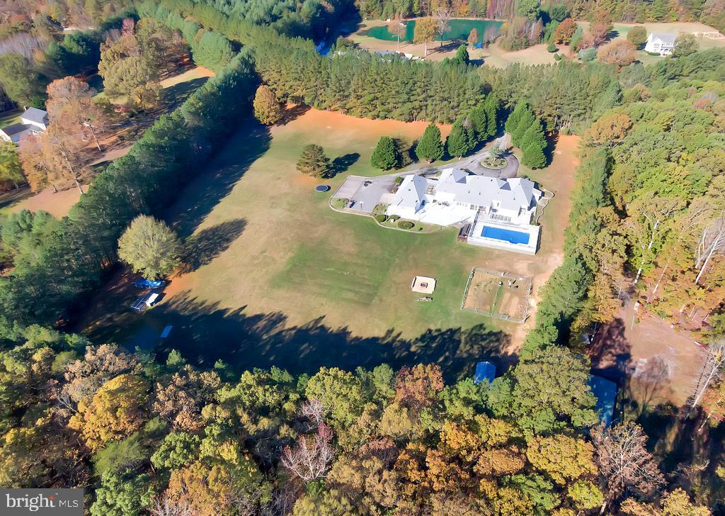 6830 Fox Ridge Road Spotsylvania, VA 22551 - Photo 4 of 57 Gallery Image 4