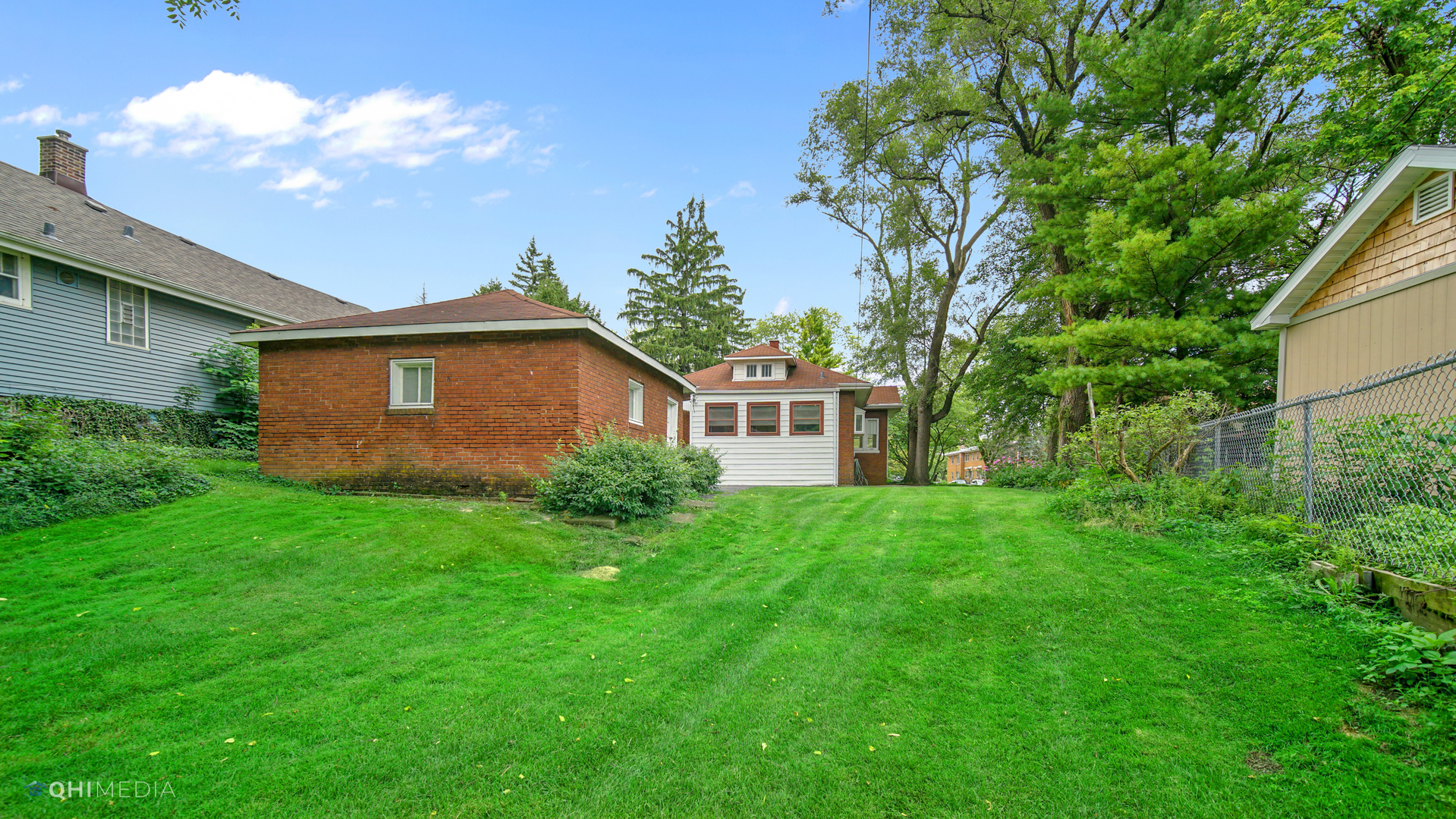 2043 Maple Road Homewood, IL 60430 - Photo 7 of 22