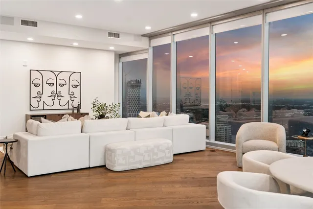 $27,193 | 600 Guadalupe Street, Unit 6306, Austin, TX 78701