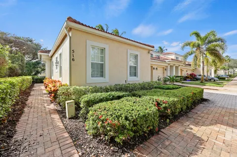 $549,000 | 516 Commons Drive, Palm Beach Gardens, FL 33418