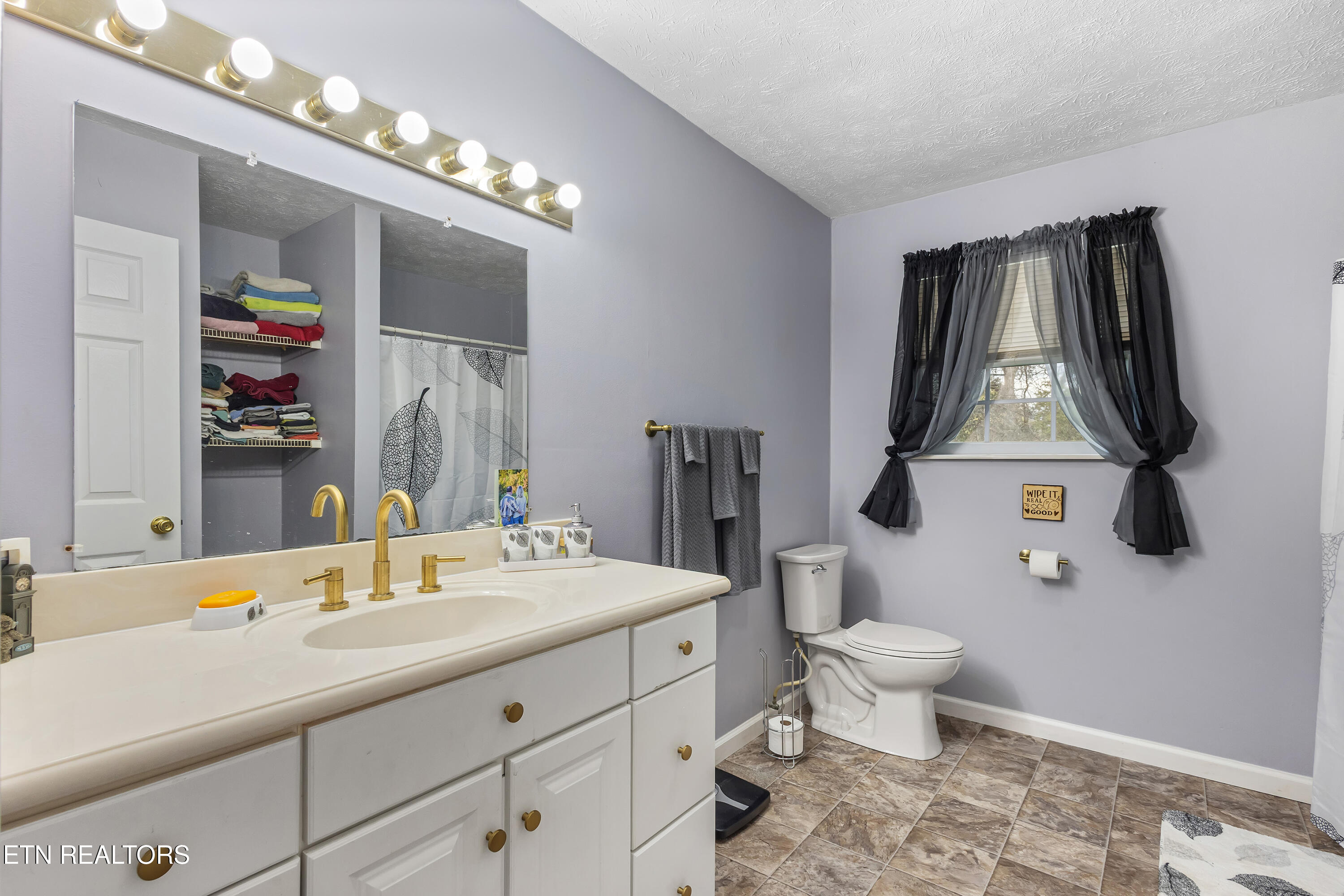 925 Oak Grove Road Madisonville, TN 37354 - Photo 16 of 29 925 Oak Grove Rd_25 images-12