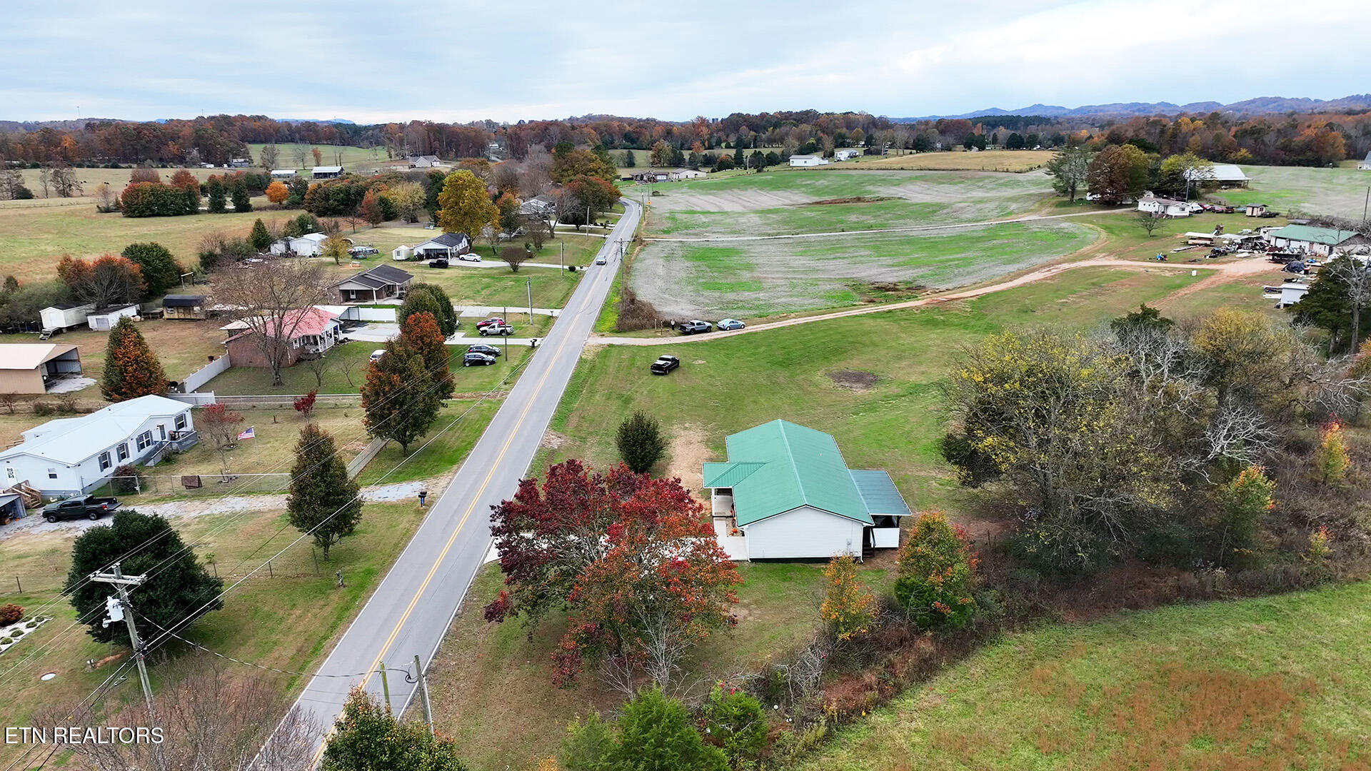 925 Oak Grove Road Madisonville, TN 37354 - Photo 27 of 29 six