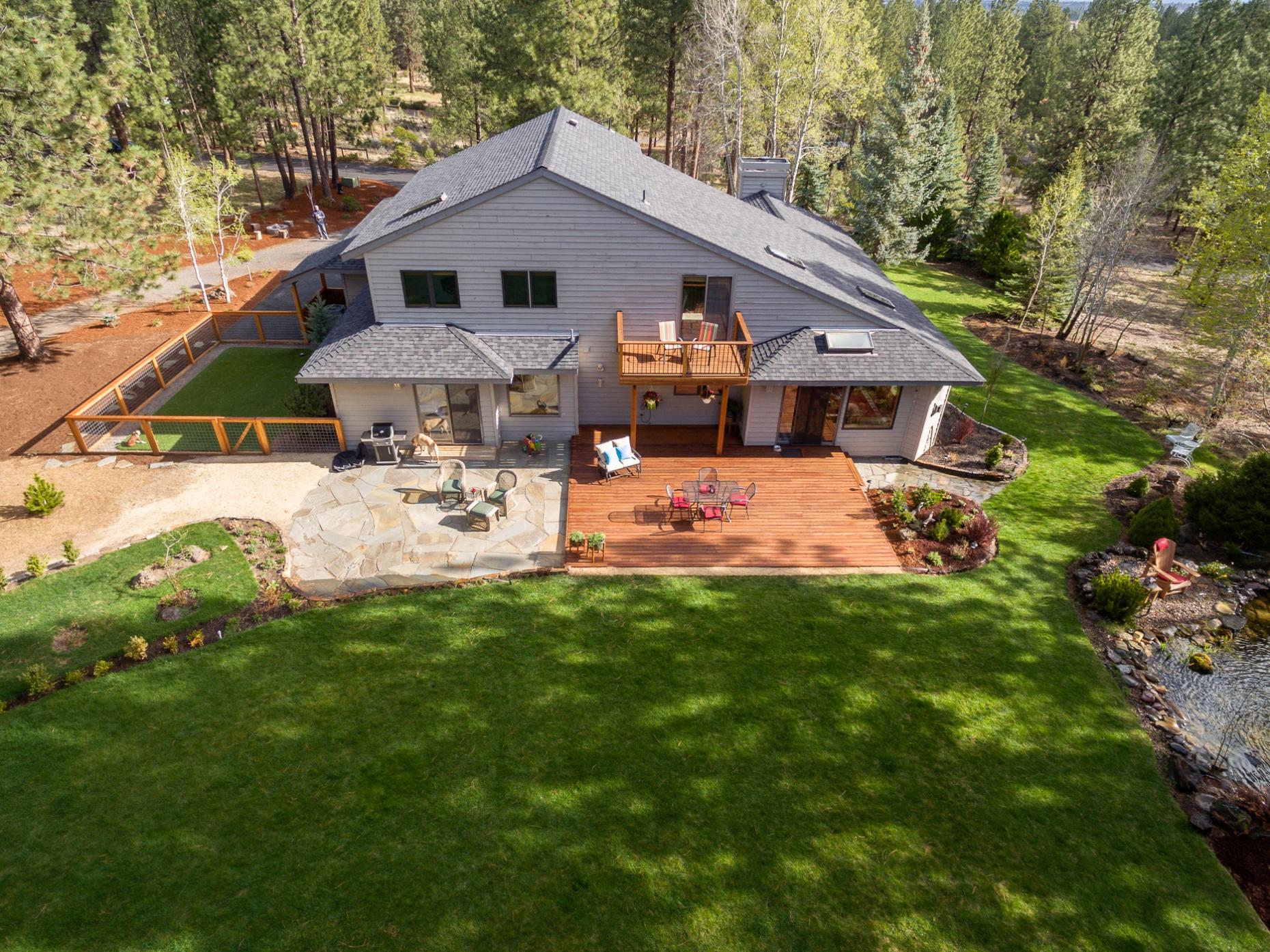 60216 East Ridgeview Drive Bend, OR 97702 - Photo 40 of 53 batch_34Back and dog runRidgeview_Natali