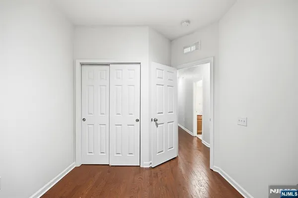 $5,000 | 26 Braeburn Court, Unit 26, Livingston, NJ 07039