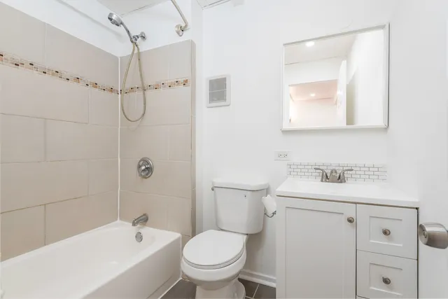 $182,500 | 149 Forest Avenue, Unit B, Fox Lake, IL 60020