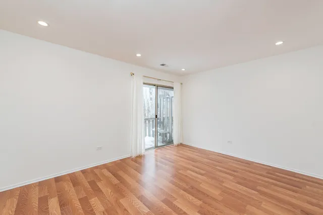 $182,500 | 149 Forest Avenue, Unit B, Fox Lake, IL 60020