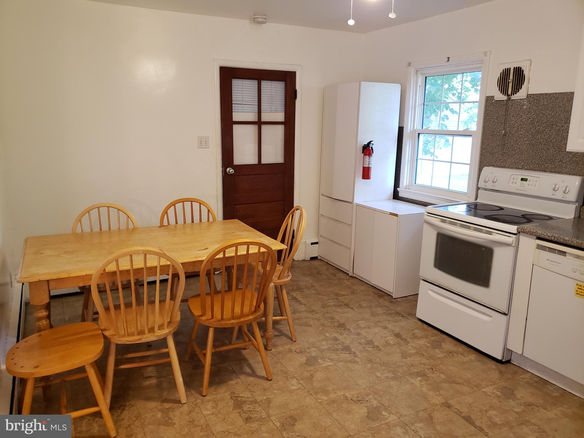 101 Green Lane Trenton, NJ 08638 - Photo 6 of 21 Eat In Kitchen