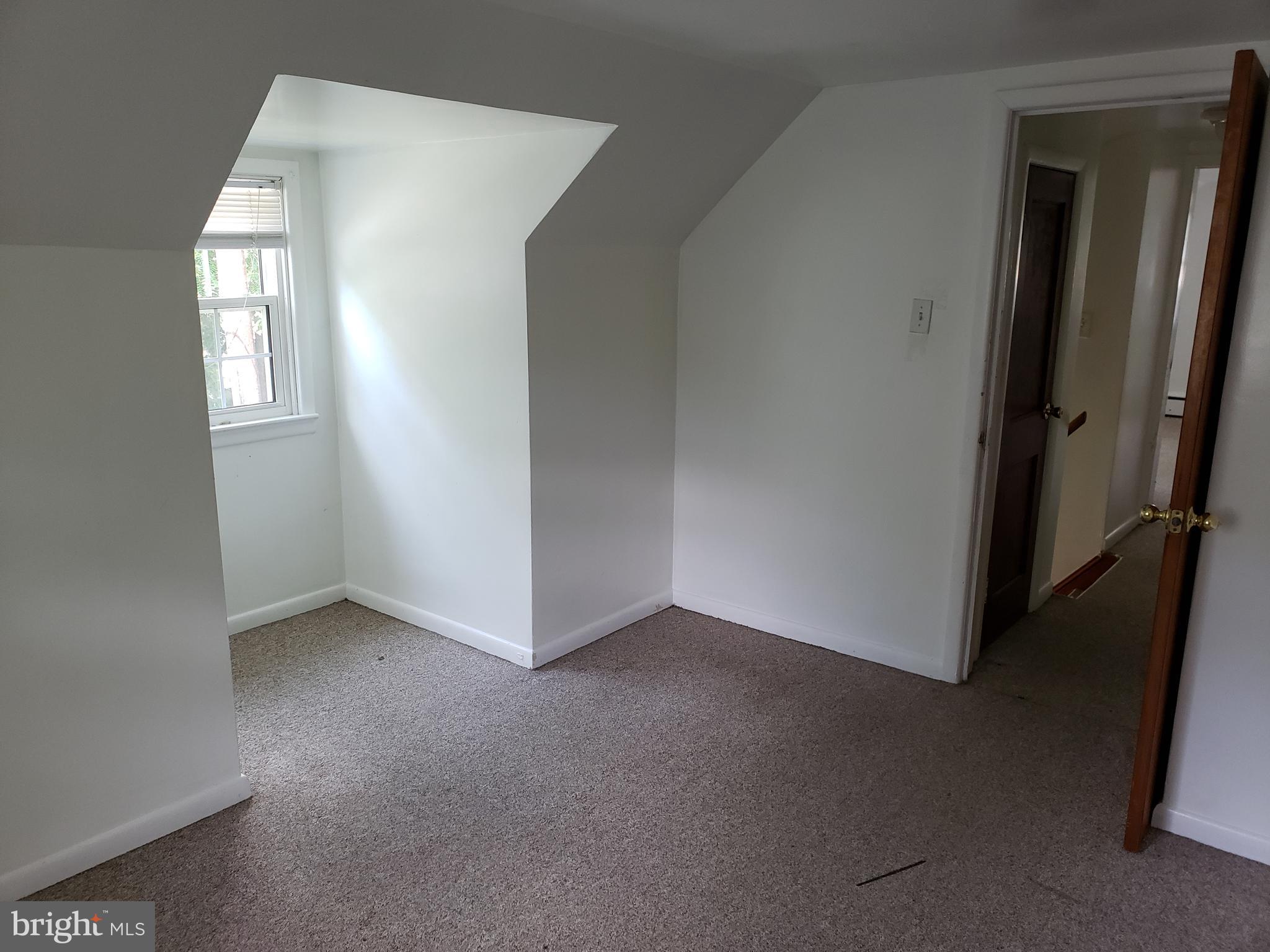 101 Green Lane Trenton, NJ 08638 - Photo 9 of 21 Bedroom w room for desk