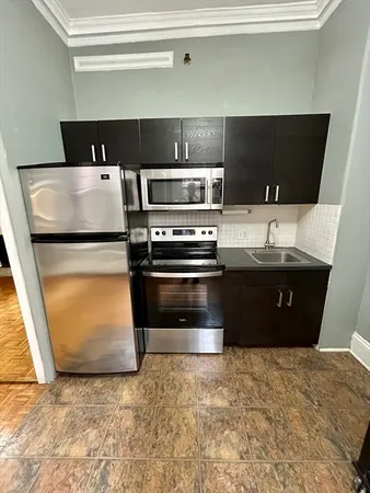 $2,500 | 21 Beacon Street, Unit 4Q, Boston, MA 02108