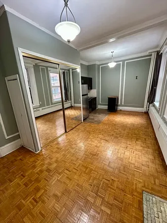 $2,500 | 21 Beacon Street, Unit 4Q, Boston, MA 02108