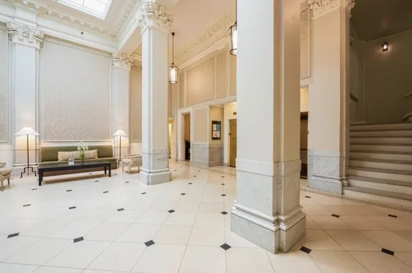 $2,500 | 21 Beacon Street, Unit 4Q, Boston, MA 02108