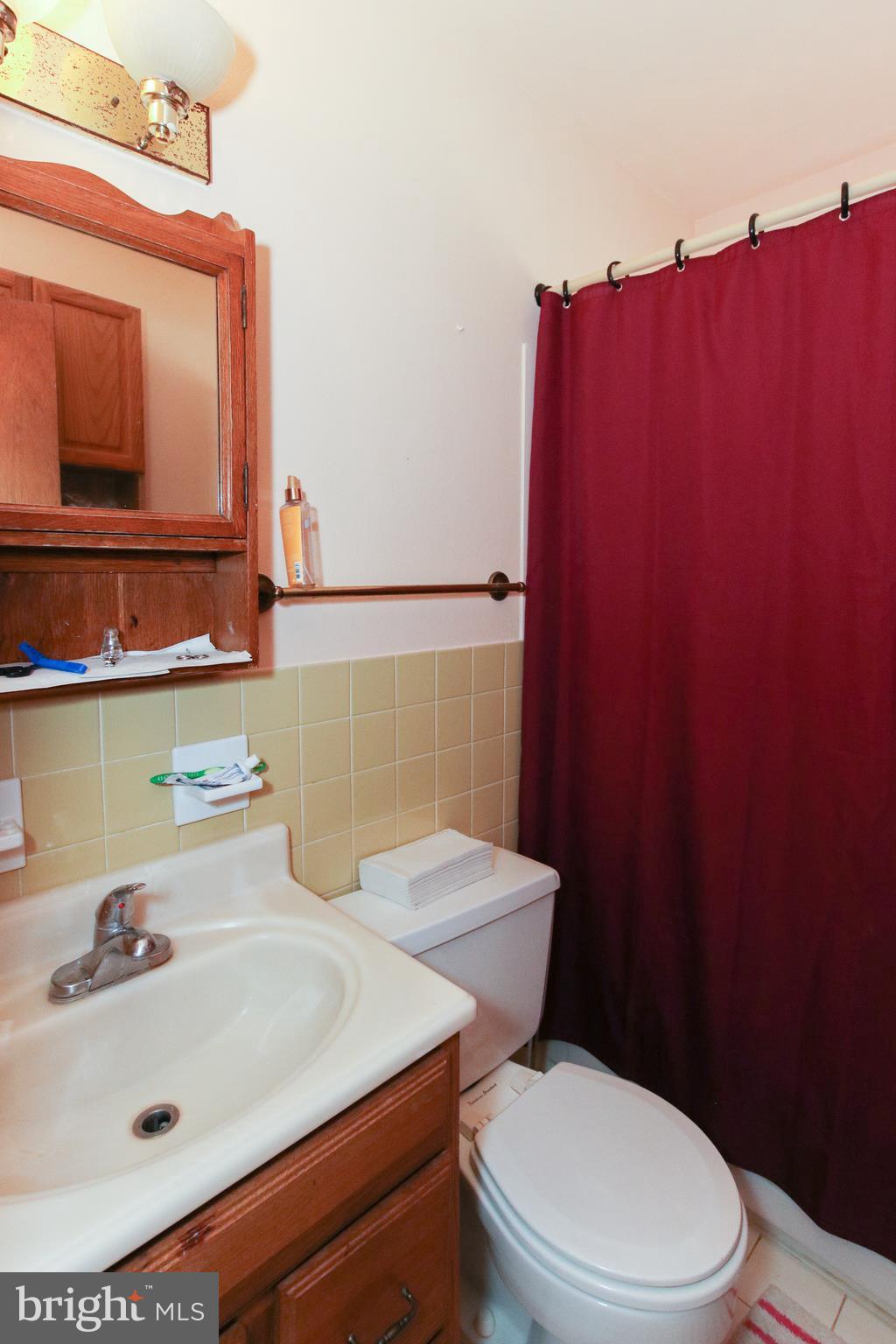 601 West Church Road Sterling, VA 20164 - Photo 11 of 21 Bath