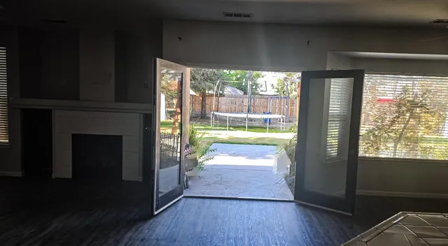 $425,000 | 2606 Hillcrest Street, Selma, CA 93662